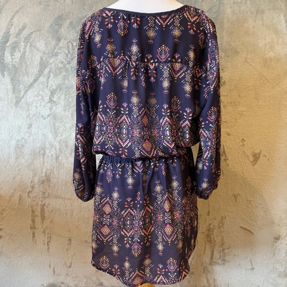 Maurices Aztec Tribal Floral Bohemian V-Neck Blouse Wmn’s Sz L - Picture 7 of 11